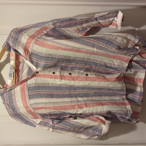 Button up blouse - Picture 1 of 3